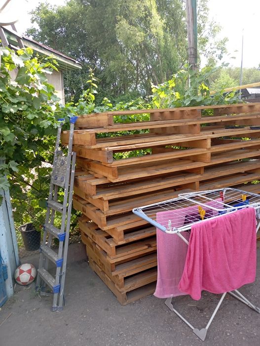 Паллеты, поддоны большие, деревянные