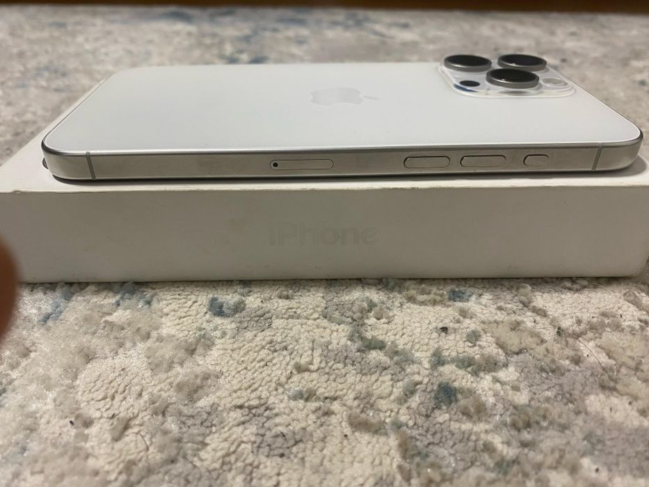 iPhone 15 Pro Max 256Gb Natural Titanium! С каробкой!