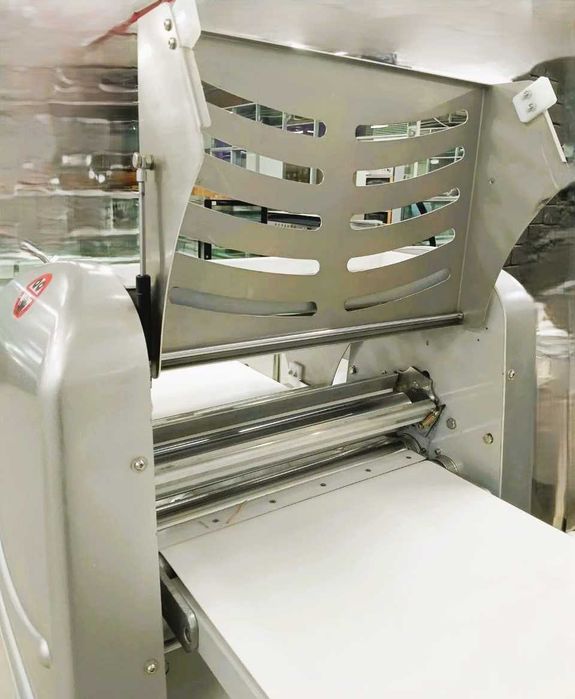 Тестораскаточная машина SINMAG SM-520E