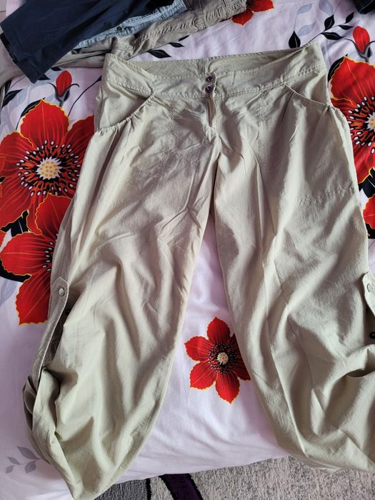 Vand blugi și pantaloni dama