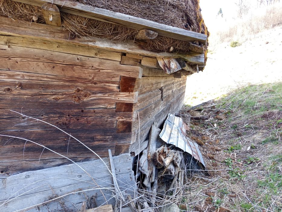 Vind construcție din lemn