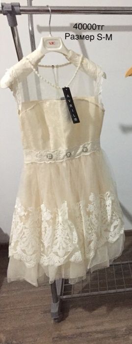 Нарядное платье