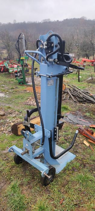 despicatoare crepatoare spargatoare lemne 10 30 tone