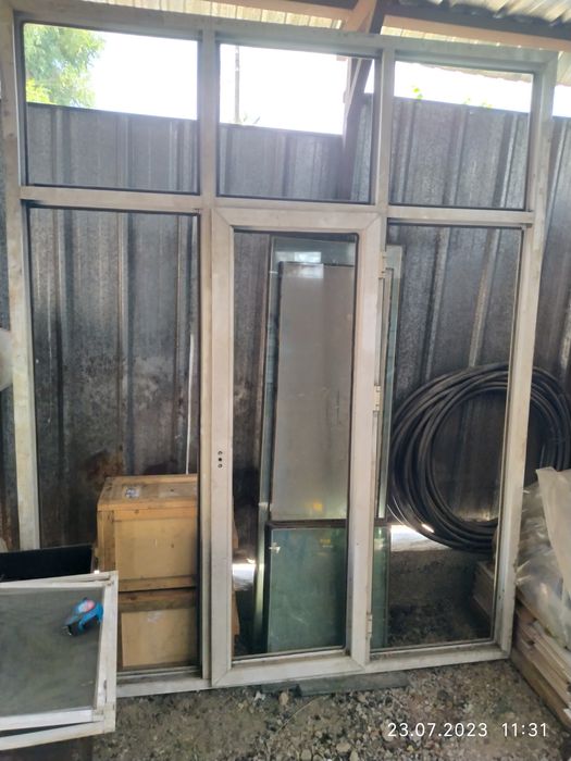 Продам пластиковые окно