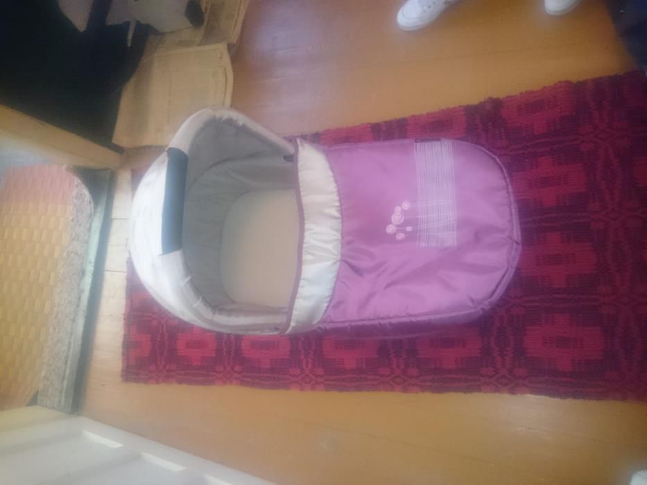 Комбинирана детска количка Лорели Карера 4 колела 2 в 1