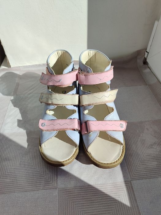 Ортопедические сандали