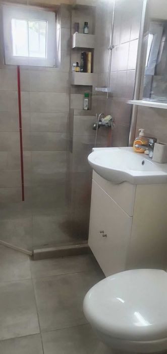 Inchiriez apartament 2 camere in zona UMF Iasi