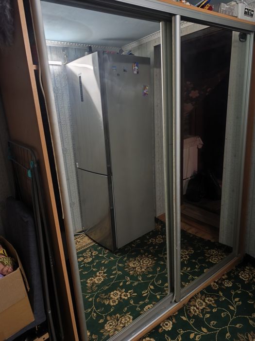 Продам два больших зеркала