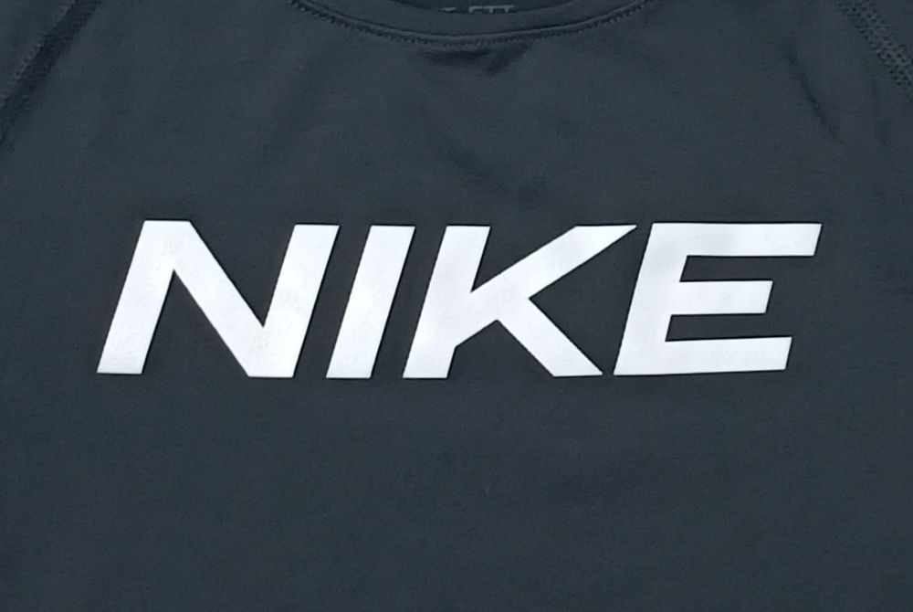 Nike PRO DRI-FIT оригинална блуза ръст 122-128см Найк спорт фланелка