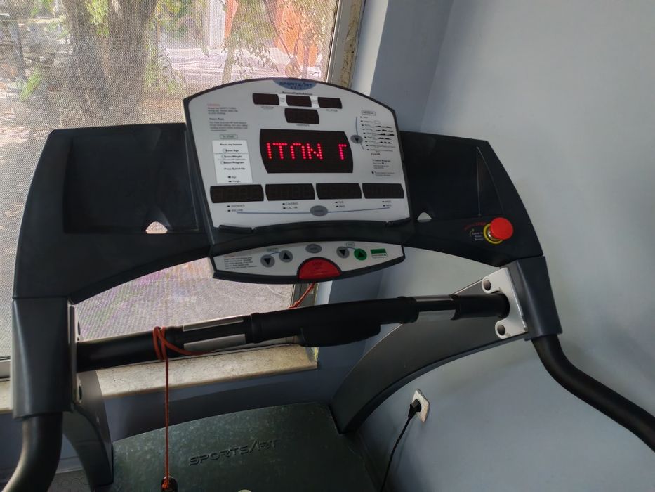 Професионална бягаща пътека SPORTS ART 6310