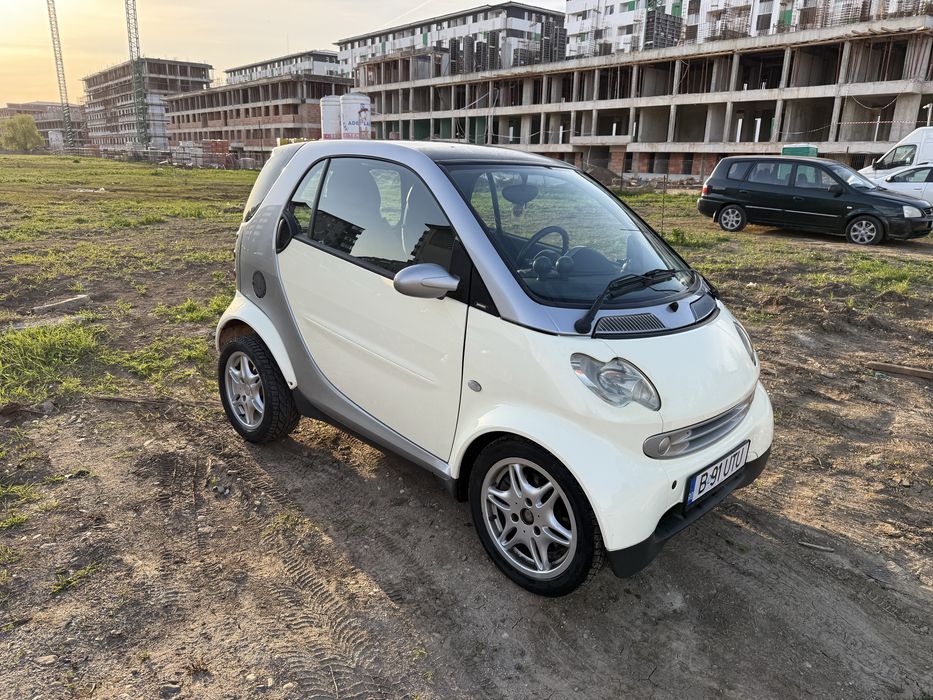 Smart ForTwo de inchiriat doar pentru uz personal!
