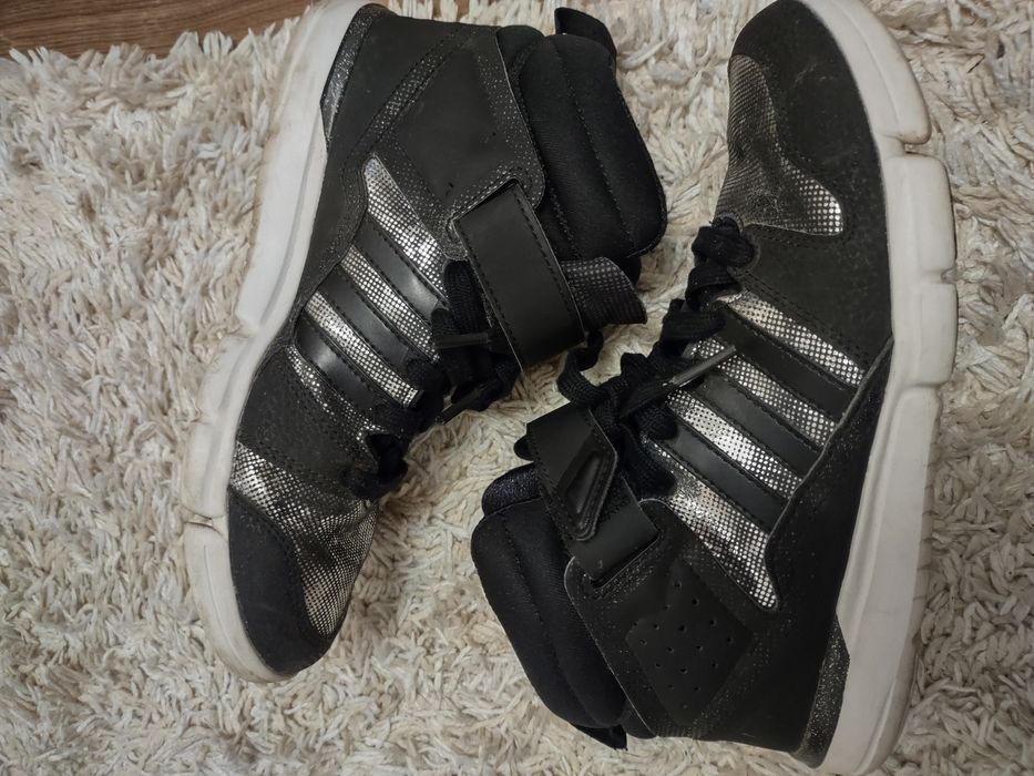 Adidas înalți argintiu, 38