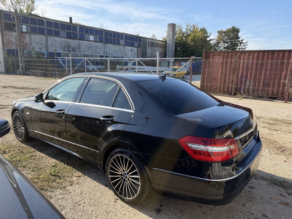 MERCEDES-BENZ E-Class 2011 — imagine 3