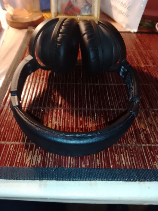 Căști audio cu bluetooth