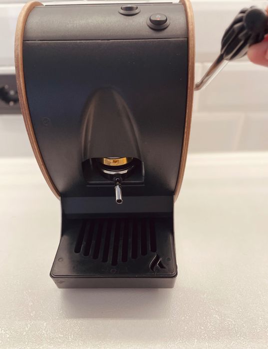 AROMA KICCO
Кафемашина ESE
Mogano