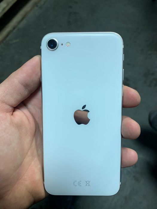 Айфон SE 2о2о 128гб