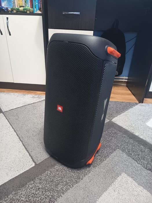 Boxă JBL patrybox 110