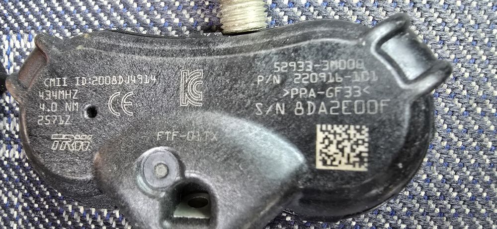 TPMS налягане на гумите са вентили за Peugeot, Citroën, Renault.