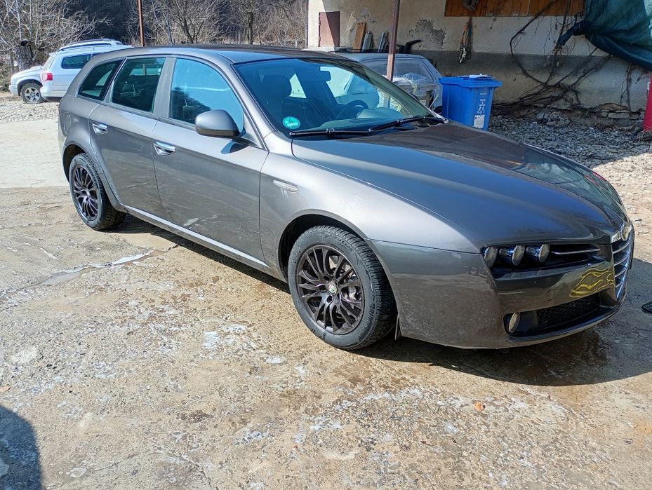 Alfa Romeo 159 1.9 jtdm 120 cai an 2010