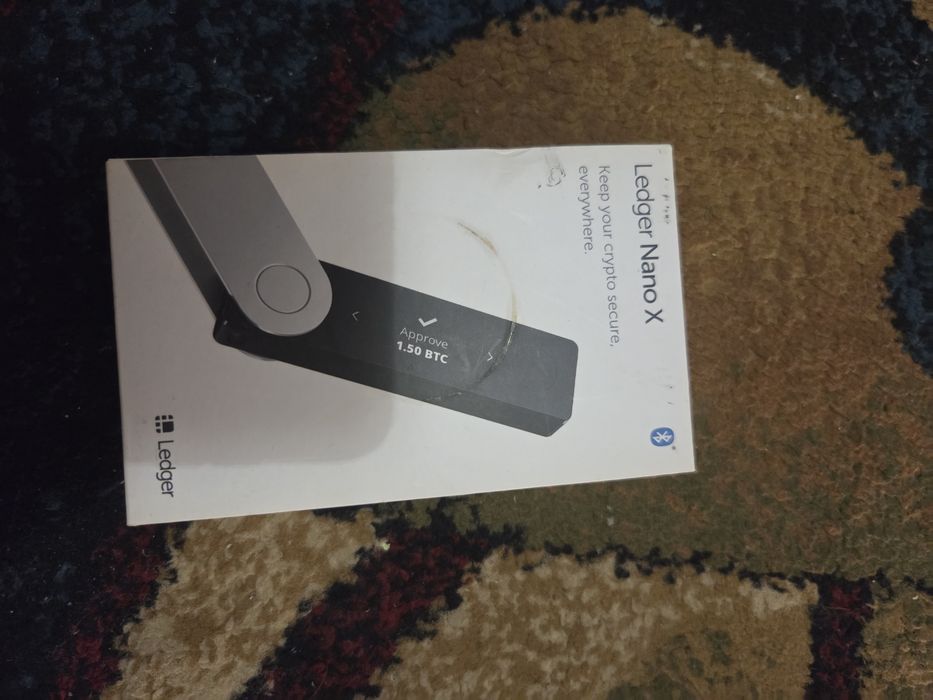 Ledger nano S.  .