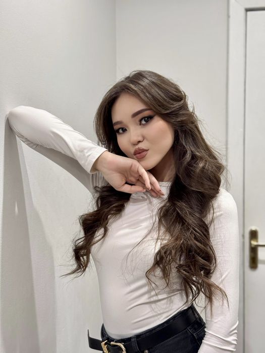 Визажист и мастер по волосам