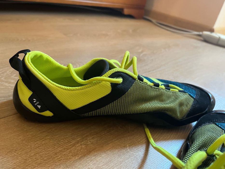 Vand incaltaminte Adidas barbati