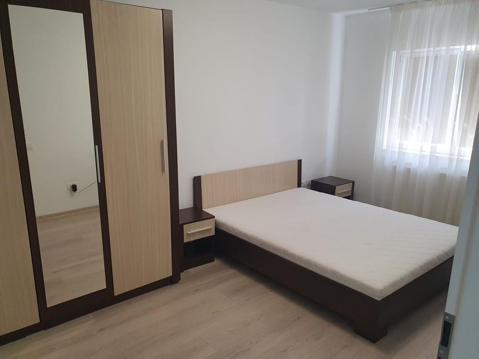 Apartament 2 camere decomandat, renovat – Str. Codrii Cosminului, Tractorul