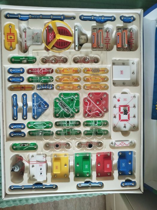 Конструктор знаток на 999 схем