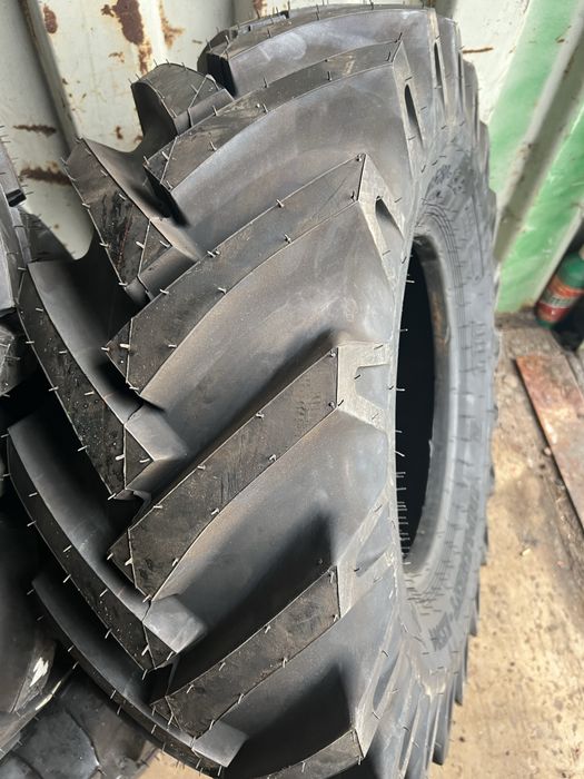 Vand 4 cauciucuri BKT 11.5/80-15.3