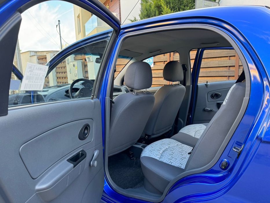 Chevrolet spark 12.700 km