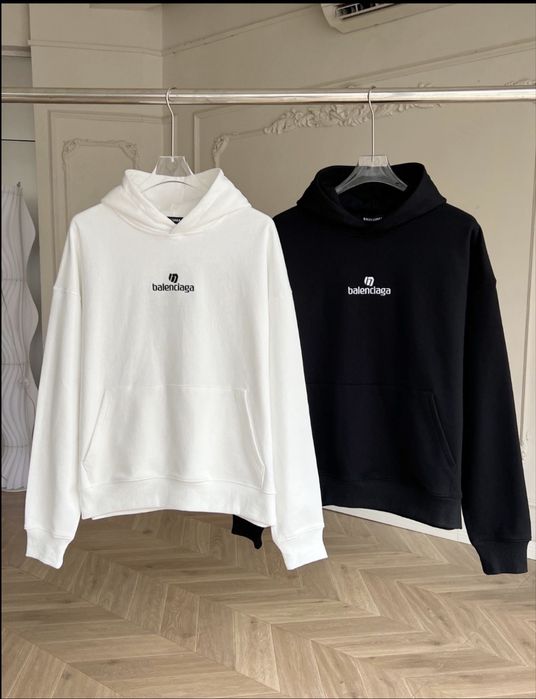 Hanorac balenciaga B 2026