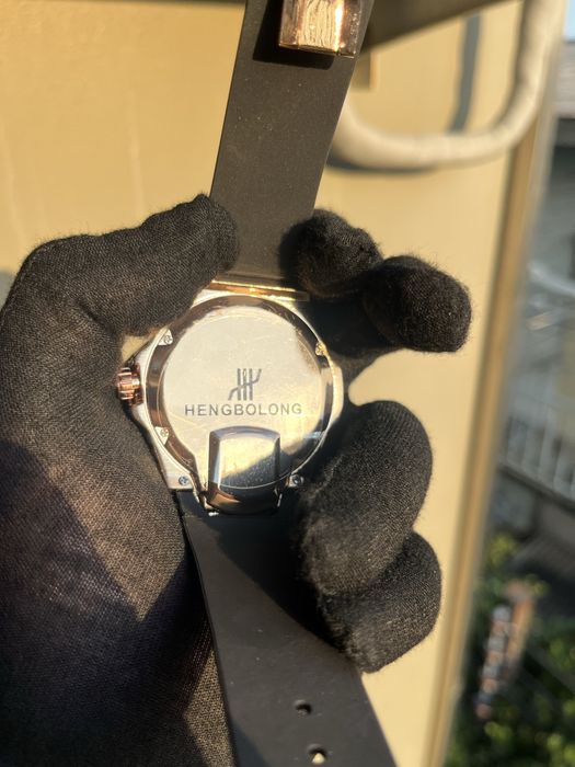 Часовник Hengbolong НАМАЛЕН!