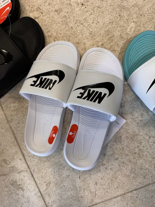 Мъжки и Дамски чехли Nike