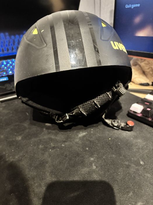 Каска за ски н Uvex