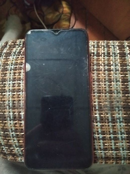 Продам телефон б/у