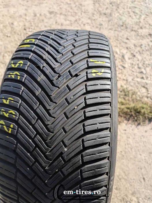 235/35 R19 • All Season • Continental AllSeasonContact 91Y | 1 buc | Pret/buc