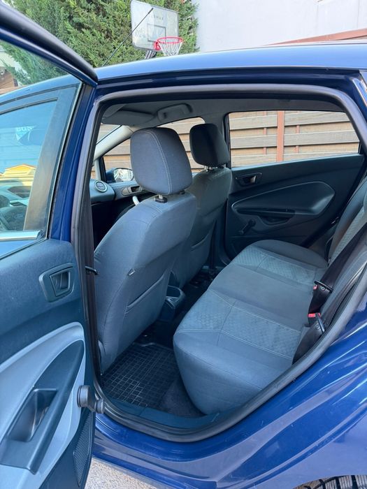Ford Fiesta 2010 1.6 TDCI 85 CP Pachet Titanium