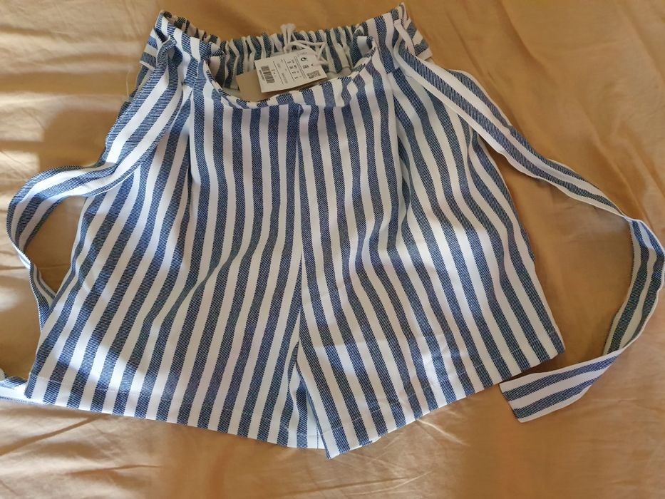 Pull& Bear pantalon scurt damă Nou, mărimea S