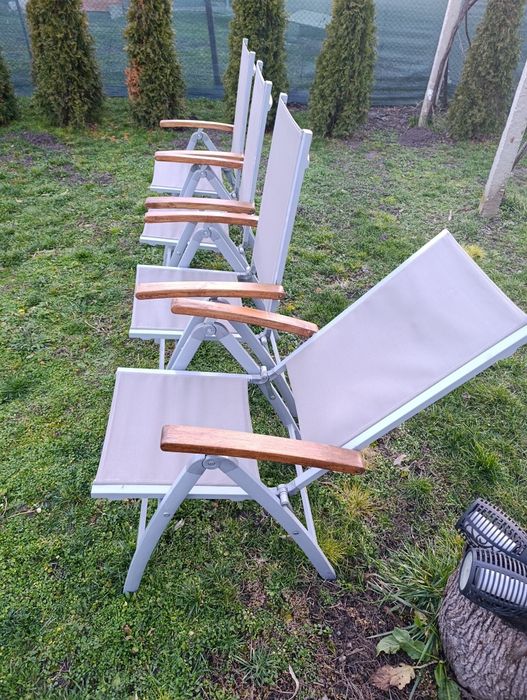 Сгъваеми алуминиеви столове