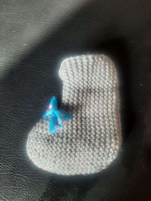 Топли бебешки терлици- 2 броя за 10  лв.