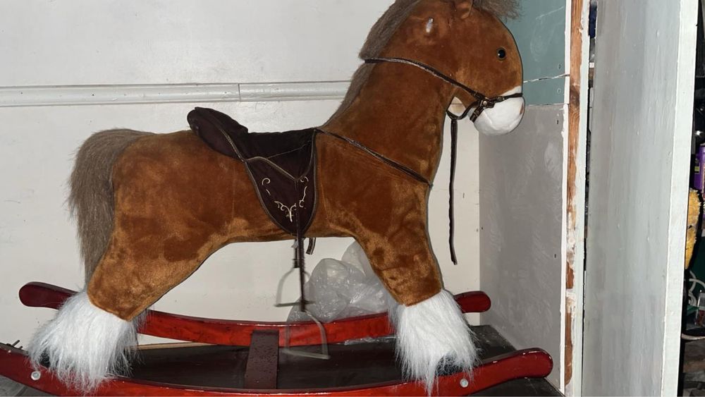 Качалка лошадь б/у