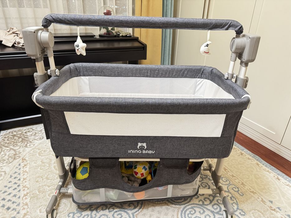 Манеж- кровать, прикроватная