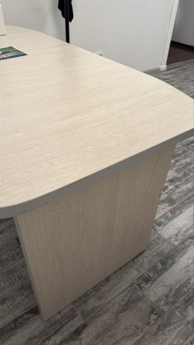 Офисный стол для ресепшн/руководителя