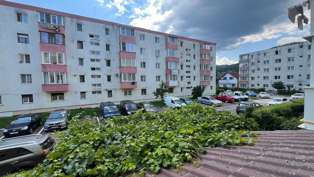 Apartament 1/4 Cartier Electroprecizia 3 camere