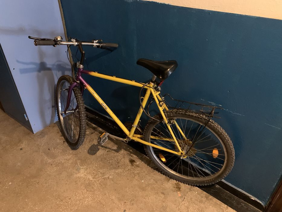 Vind bicicleta in stare f buna