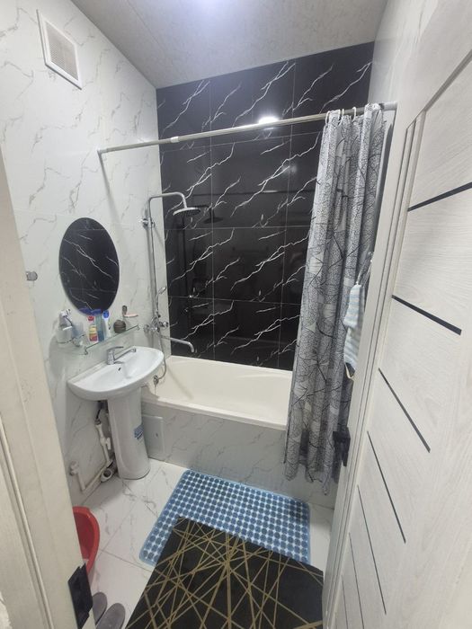 1 xona 2 xonali qilingan uy narxi kelishiladi