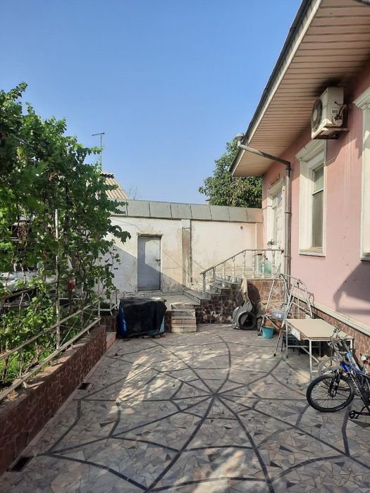 Дом ул.Кизил Арватская 6.9 сот . Все коммуникации