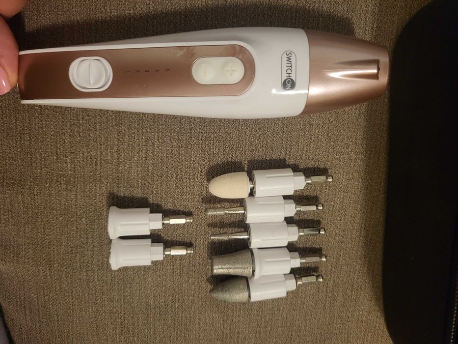 Комплект за маникюр switch on