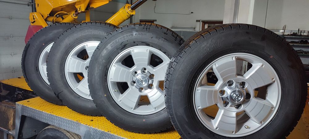 Продам всесезоную резину good year