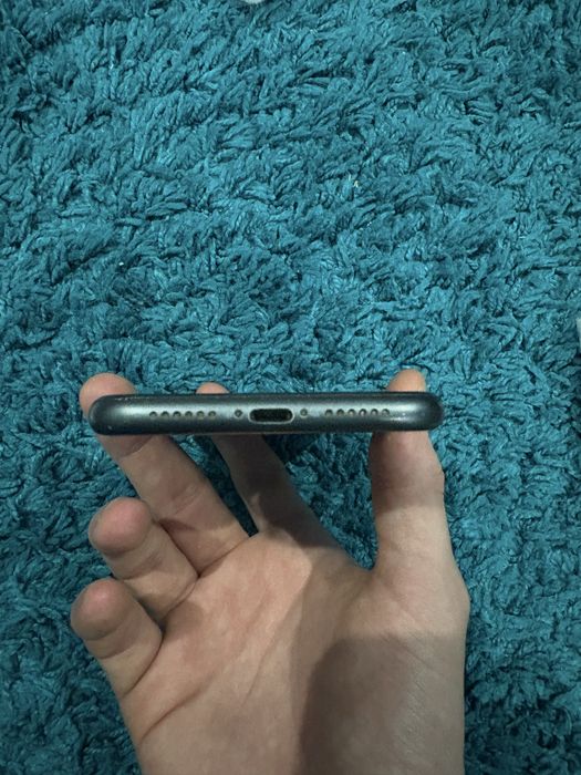 Iphone 11 128GB черен
